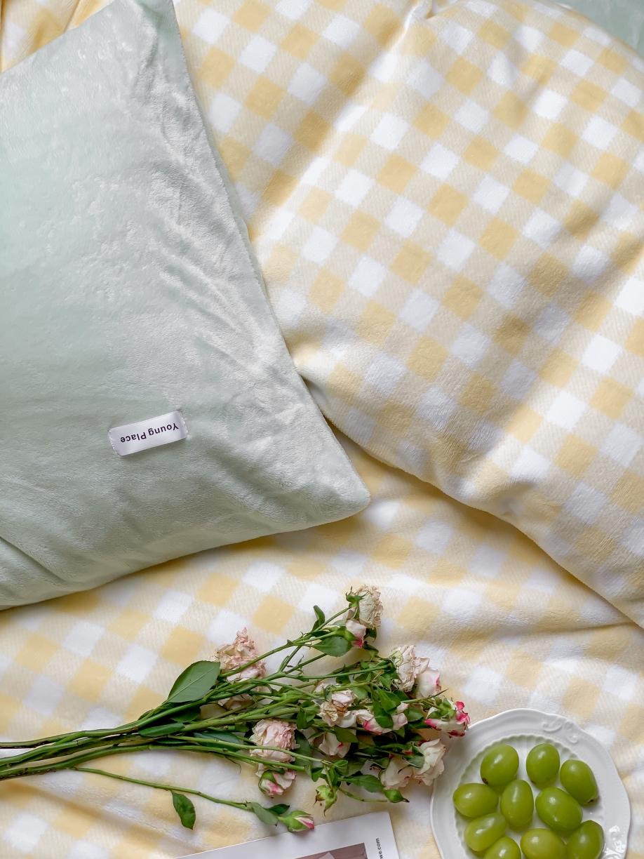 91家纺网 家纺一手货源 找家纺 （总）洋铭区2022新款小清新撞色系列绒四件套