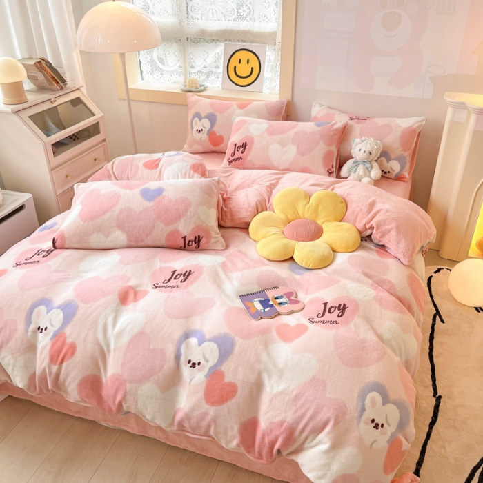 91家纺网 家纺一手货源 找家纺 金爱家 2023新款牛奶绒小清新四件套 爱心兔-粉