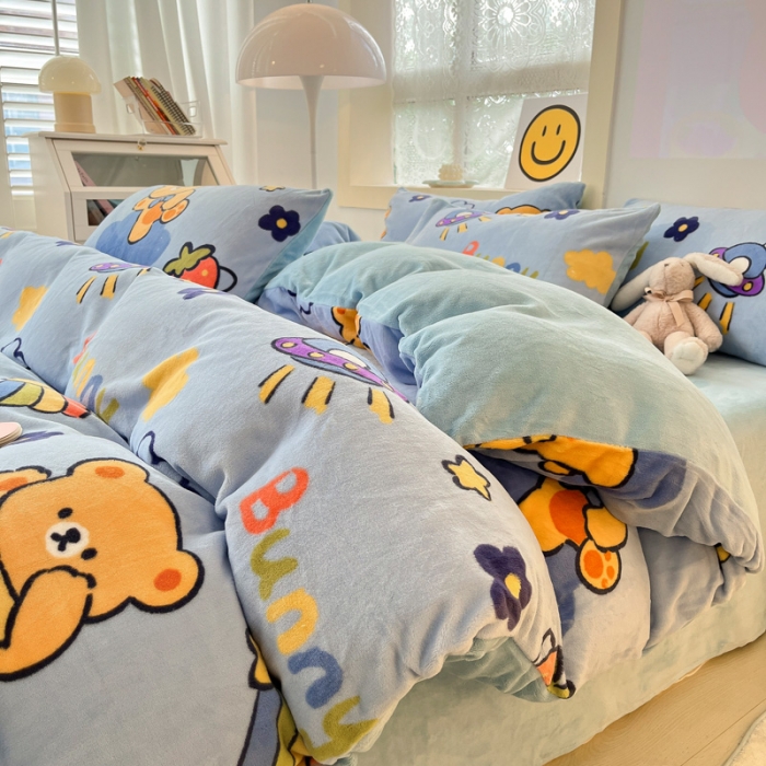 91家纺网 家纺一手货源 找家纺 金爱家 2023新款牛奶绒小清新四件套 七彩小熊