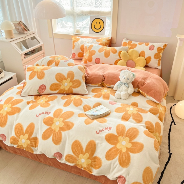 91家纺网 家纺一手货源 找家纺 金爱家 2023新款牛奶绒小清新四件套 甜蜜大花