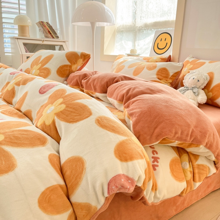 91家纺网 家纺一手货源 找家纺 金爱家 2023新款牛奶绒小清新四件套 甜蜜大花