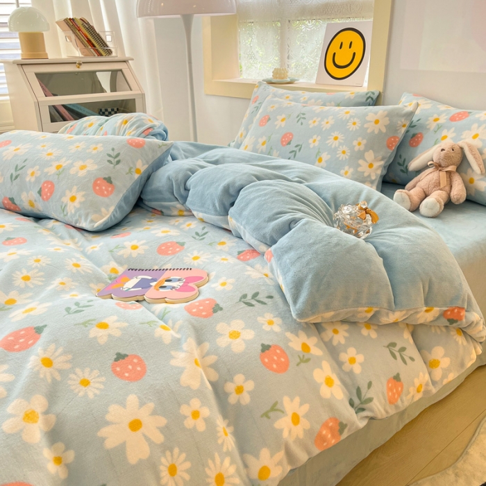 91家纺网 家纺一手货源 找家纺 金爱家 2023新款牛奶绒小清新四件套 蓝色