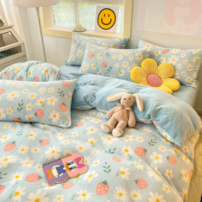 91家纺网 家纺一手货源 找家纺 金爱家 2023新款牛奶绒小清新四件套 蓝色