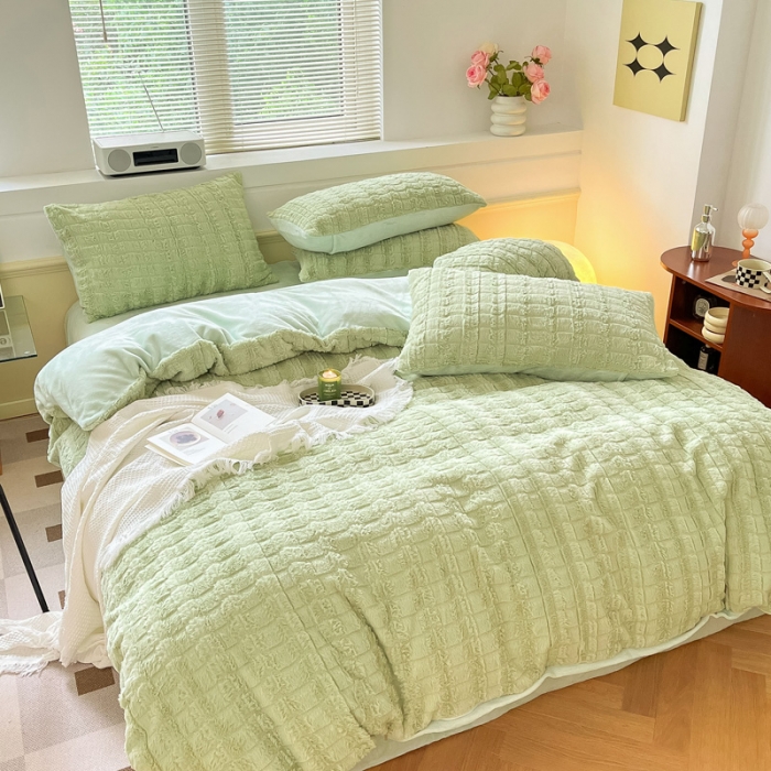 91家纺网 家纺一手货源 找家纺 金爱家 2023新款全消光牛奶绒獭兔毛绒四件套 兔毛绒-薄荷绿