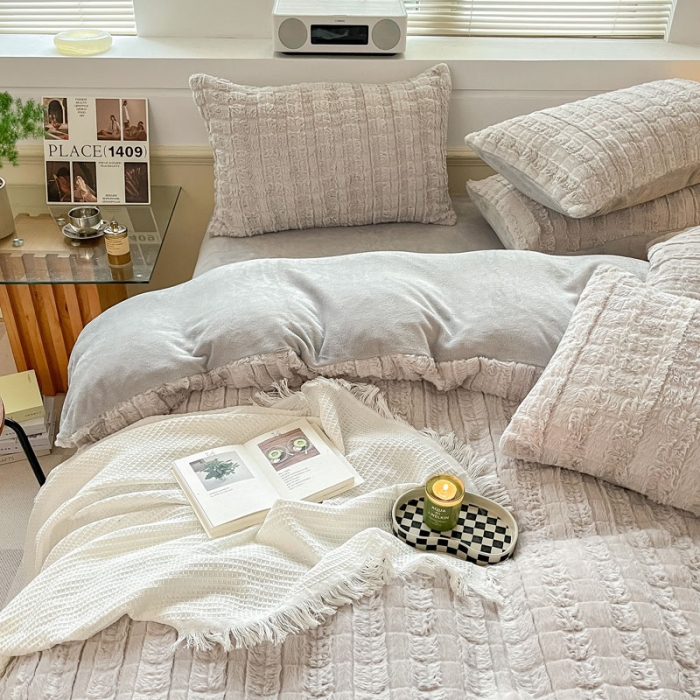 91家纺网 家纺一手货源 找家纺 金爱家 2023新款全消光牛奶绒獭兔毛绒四件套 兔毛绒-典雅灰