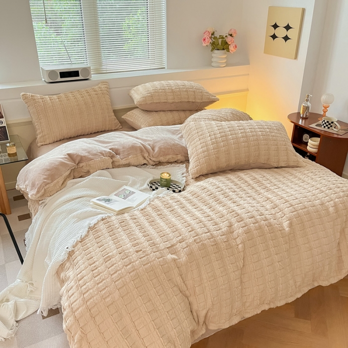 91家纺网 家纺一手货源 找家纺 金爱家 2023新款全消光牛奶绒獭兔毛绒四件套 兔毛绒-奶咖