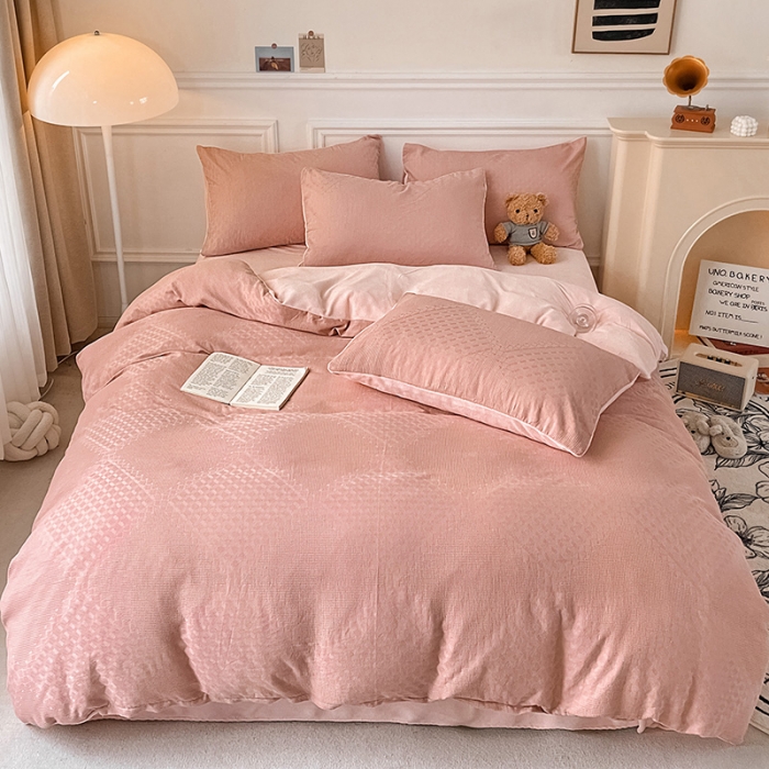 91家纺网 家纺一手货源 找家纺 金丝鸟 2022全棉华夫格提花加牛奶绒四件套 拉夫格粉