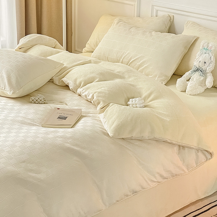 91家纺网 家纺一手货源 找家纺 金丝鸟 2022全棉华夫格提花加牛奶绒四件套 苏珊格白