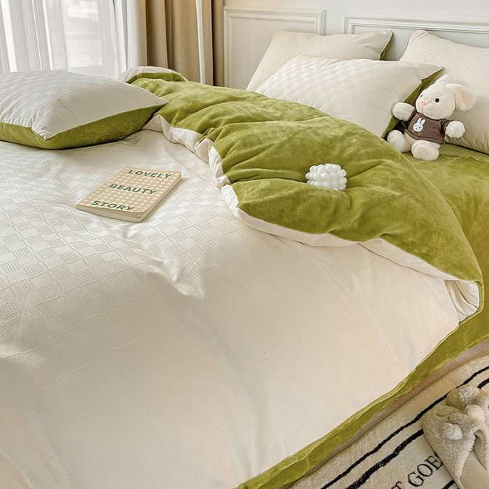 91家纺网 家纺一手货源 找家纺 金丝鸟 2022全棉华夫格提花加牛奶绒四件套 苏珊格白加绿