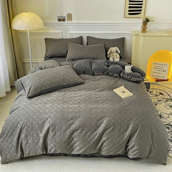 91家纺网 家纺一手货源 找家纺 金丝鸟 2022全棉华夫格提花加牛奶绒四件套 苏珊格灰