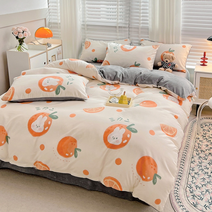 91家纺网 家纺一手货源 找家纺 金丝鸟 2022全棉印花加牛奶绒四件套 桔子兔