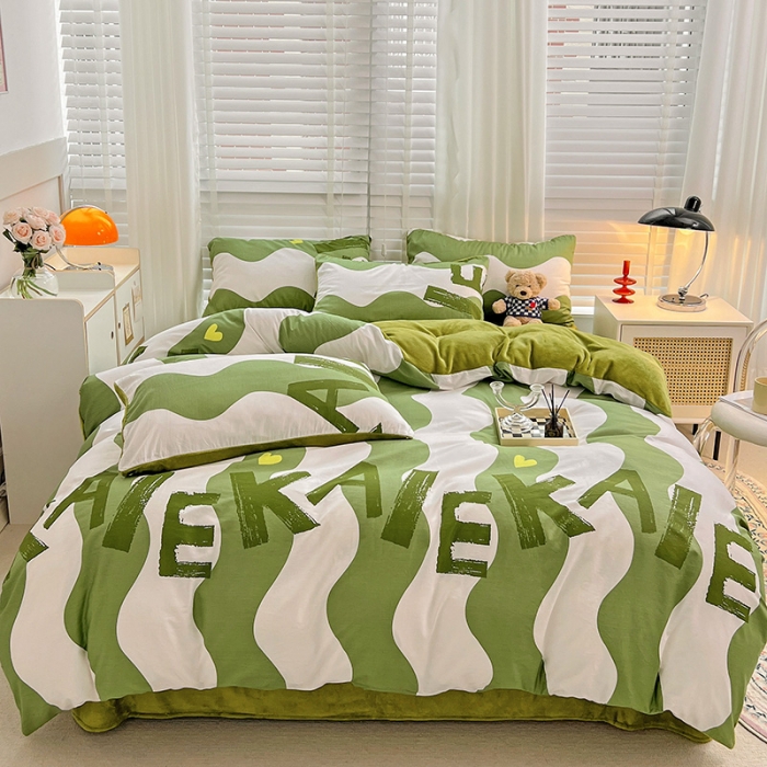 91家纺网 家纺一手货源 找家纺 金丝鸟 2022全棉印花加牛奶绒四件套 卡拉文