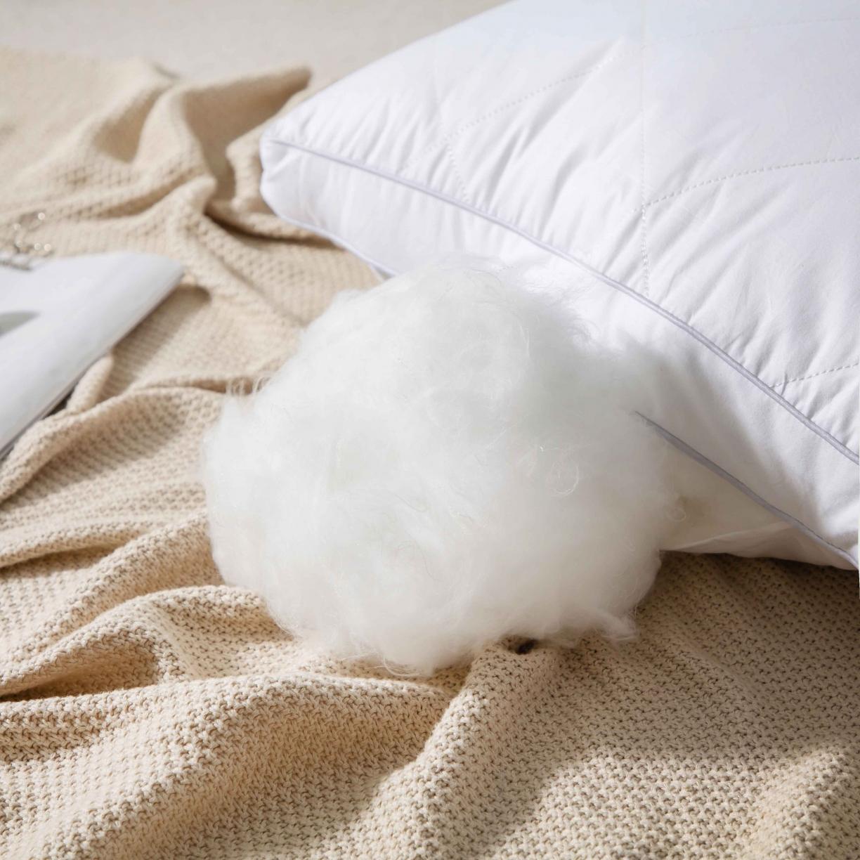 91家纺网 家纺一手货源 找家纺 （总）赛格时代家居 全棉大格立体绗缝羽丝绒枕芯