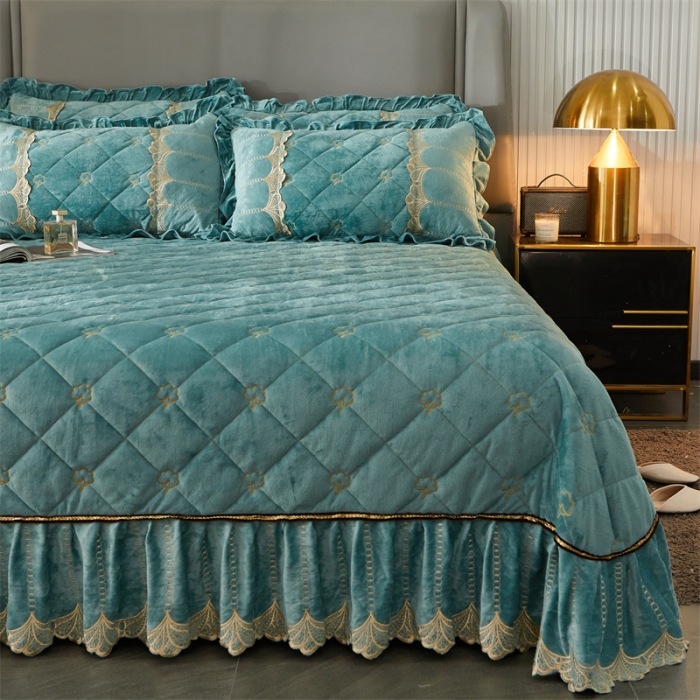 91家纺网 家纺一手货源 找家纺 （总）十个点家纺 2024新款刺绣水晶绒床盖三件套