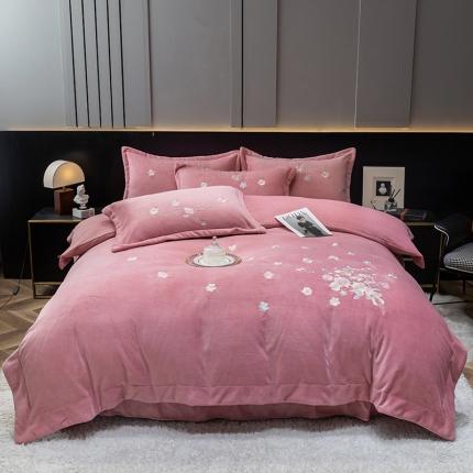 91家纺网 家纺一手货源 找家纺 塔塔  2025新款高克重牛奶绒刺绣四件套 如樱花开-玫红