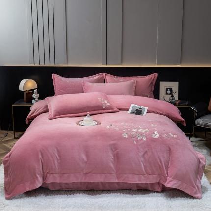 91家纺网 家纺一手货源 找家纺 塔塔  2025新款高克重牛奶绒刺绣四件套 绽放-玫红