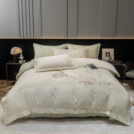 91家纺网 家纺一手货源 找家纺 （总）塔塔  2025新款高克重牛奶绒刺绣四件套