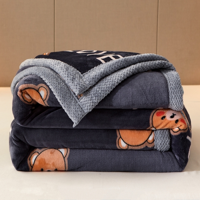 91家纺网 家纺一手货源 找家纺 雅萱 2024新款菠萝格牛奶绒包边毛毯 LOVE熊