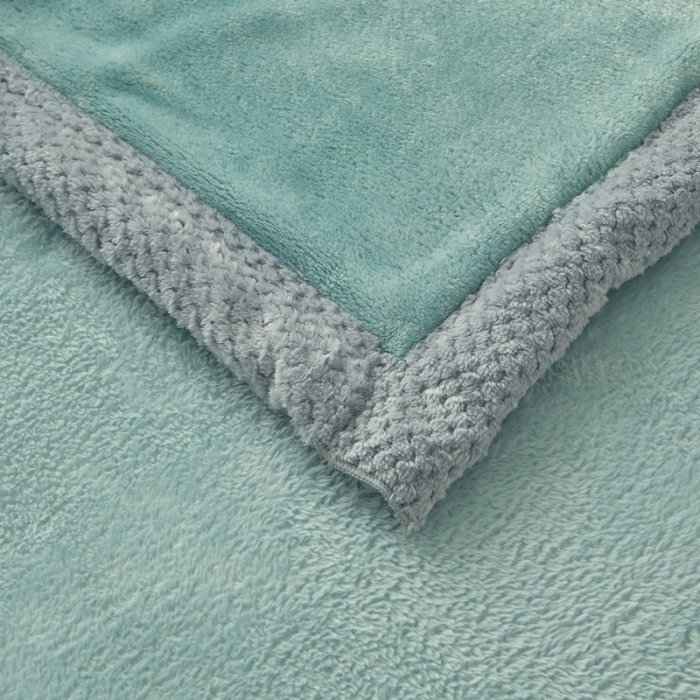 91家纺网 家纺一手货源 找家纺 雅萱 2024新款菠萝格牛奶绒包边毛毯 百合绿