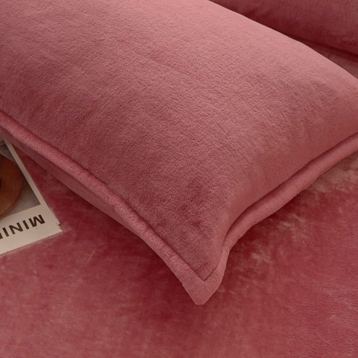 91家纺网 家纺一手货源 找家纺 雅萱 2024新款菠萝格牛奶绒包边毛毯 豆沙