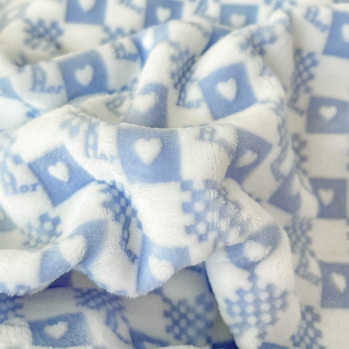 91家纺网 家纺一手货源 找家纺 慕尚 2022新款高克重纯色牛奶绒剪花雕花四件套 波比蓝