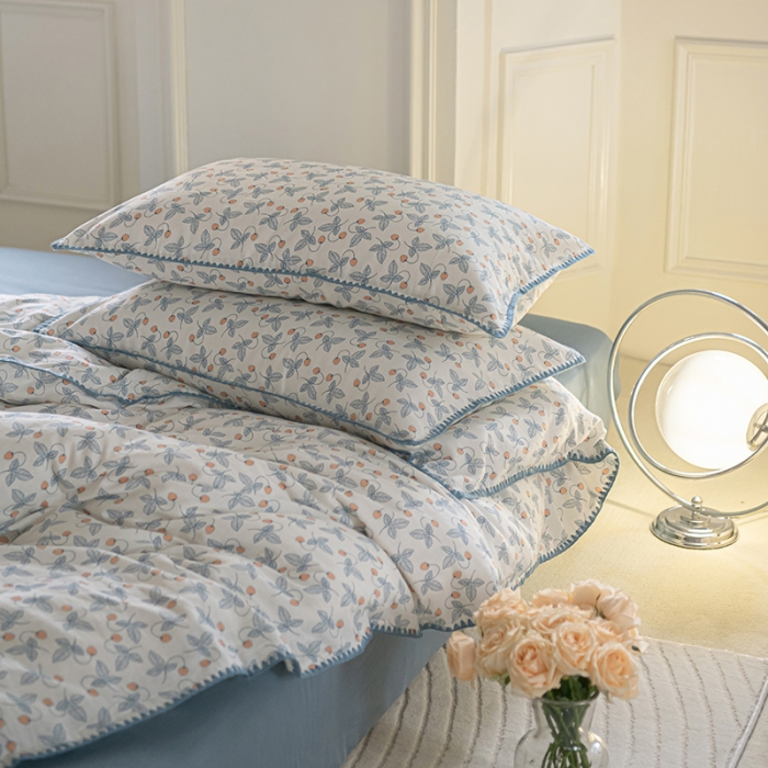 91家纺网 家纺一手货源 找家纺 洋铭区 2022新款双层纱四件套 草莓花花