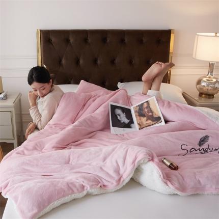 91家纺网 家纺一手货源 找家纺 骏腾家纺 2022新款牛奶绒羊羔绒被套毯系列 羽毛-粉玉