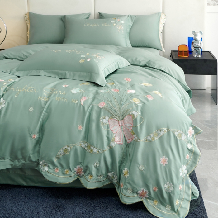 91家纺网 家纺一手货源 找家纺 （总）宅家居 马蹄莲系列-新款轻奢弯边刺绣小香风纯棉长绒棉