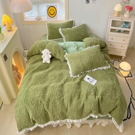 91家纺网 家纺一手货源 找家纺 嗨购 2022新款绗绣泰迪绒玫瑰花边四件套 绿