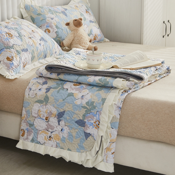 91家纺网 家纺一手货源 找家纺 绵庭 2022新款全棉花边款床盖三件套 花浅