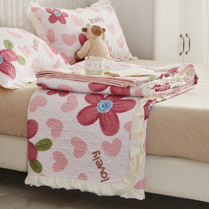 91家纺网 家纺一手货源 找家纺 绵庭 2022新款全棉花边款床盖三件套 梦入花香