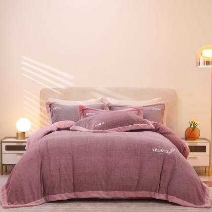 91家纺网 家纺一手货源 找家纺 席之家 2023新款加厚提花浅条绒四件套 豆沙