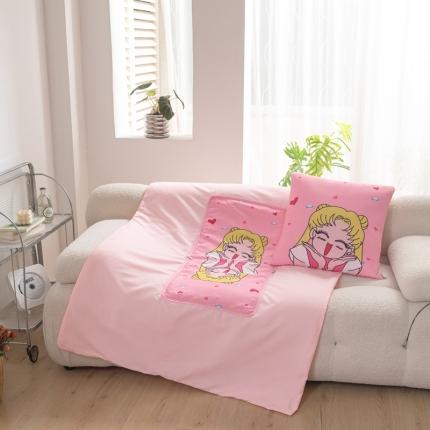 91家纺网 家纺一手货源 找家纺 博笔熊 2024新款印花卡通纯色抱枕被