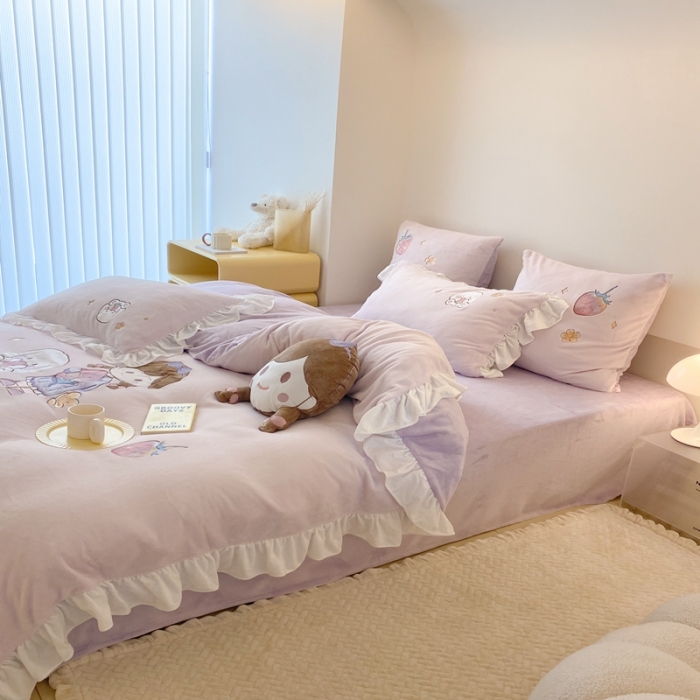 91家纺网 家纺一手货源 找家纺 昔可 2022新款高品质牛奶绒刺绣工艺款四件套 宠物女孩