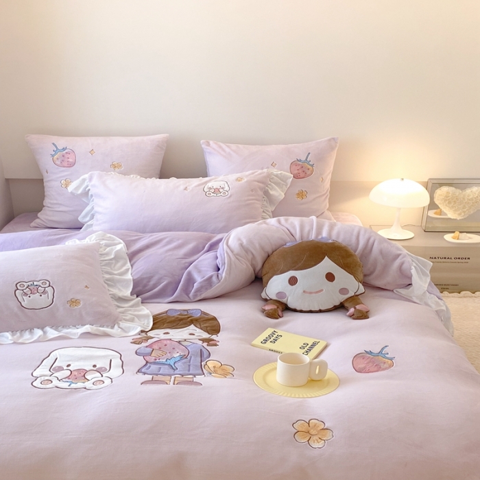 91家纺网 家纺一手货源 找家纺 昔可 2022新款高品质牛奶绒刺绣工艺款四件套 宠物女孩