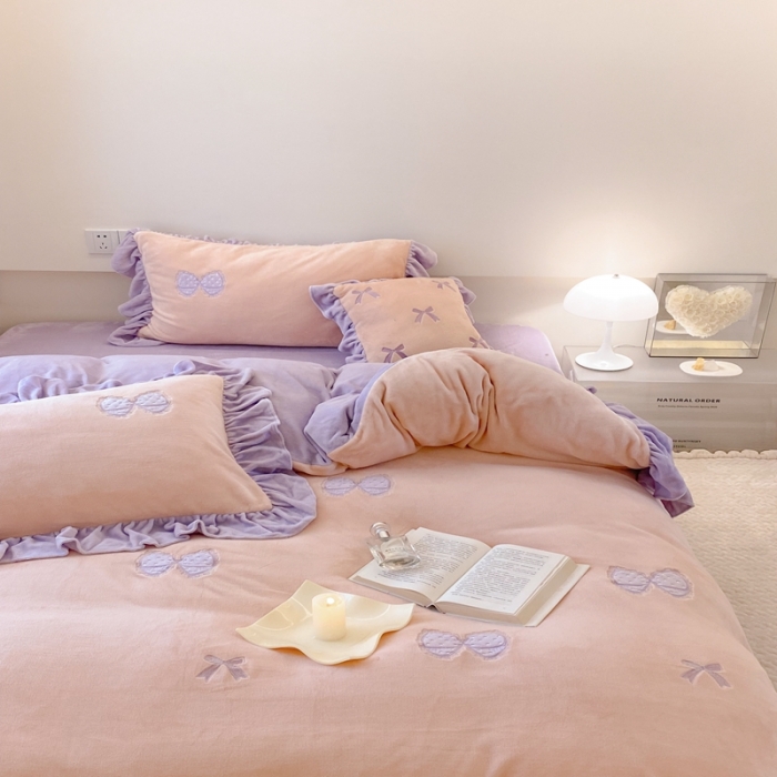 91家纺网 家纺一手货源 找家纺 昔可 2022新款高品质牛奶绒刺绣工艺款四件套 少女心结粉玉