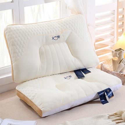 91家纺网 家纺一手货源 找家纺 梦叶草三边网边星空舱云端舱太空舱含有乳胶片芯枕头 一号三边-金边