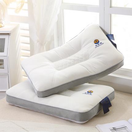 91家纺网 家纺一手货源 找家纺 （总）梦叶草 2022新款四边网边太空舱护肩含有乳胶片芯枕头