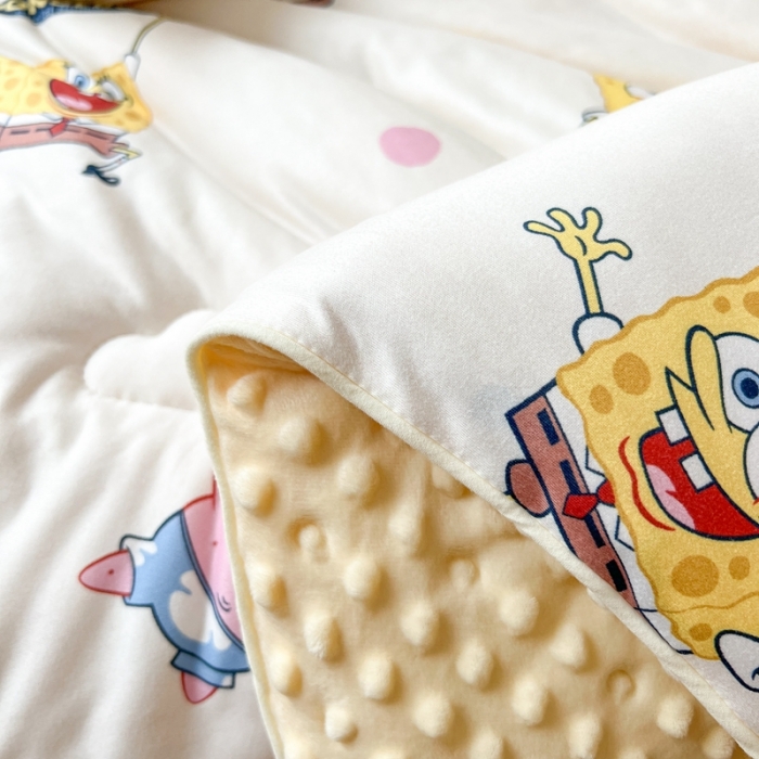 91家纺网 家纺一手货源 找家纺 木堇家居 2022新款海绵宝宝针织豆豆被 开心乐园