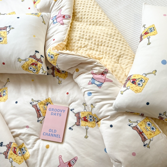 91家纺网 家纺一手货源 找家纺 木堇家居 2022新款海绵宝宝针织豆豆被 开心乐园