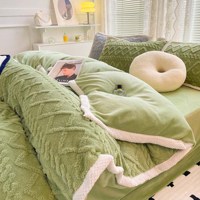 91家纺网 家纺一手货源 找家纺 （总）贝拉梦 2023新款高克重塔芙绒纯色素色牛奶绒四件套