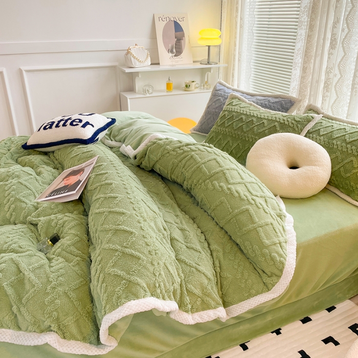 91家纺网 家纺一手货源 找家纺 贝拉梦 2023款高克重塔芙绒纯色素色牛奶绒四件套 塔芙抹茶