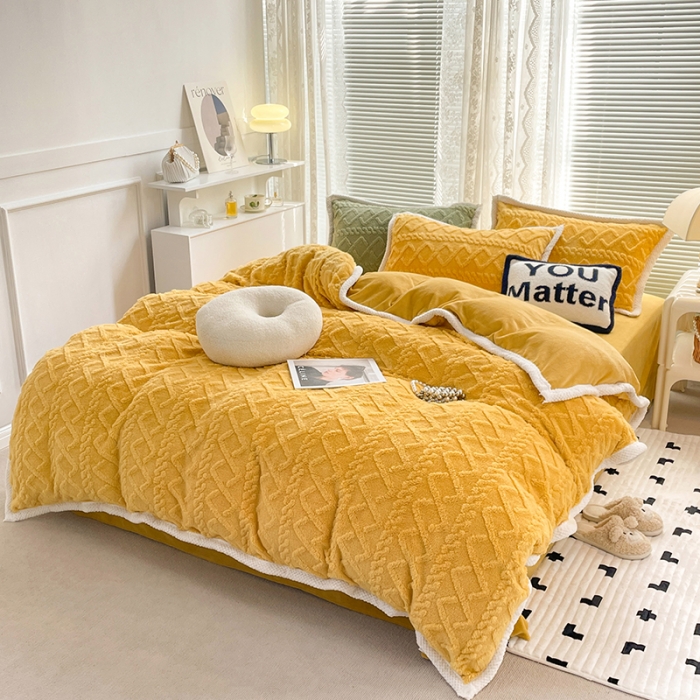 91家纺网 家纺一手货源 找家纺 贝拉梦 2023款高克重塔芙绒纯色素色牛奶绒四件套 塔芙姜黄