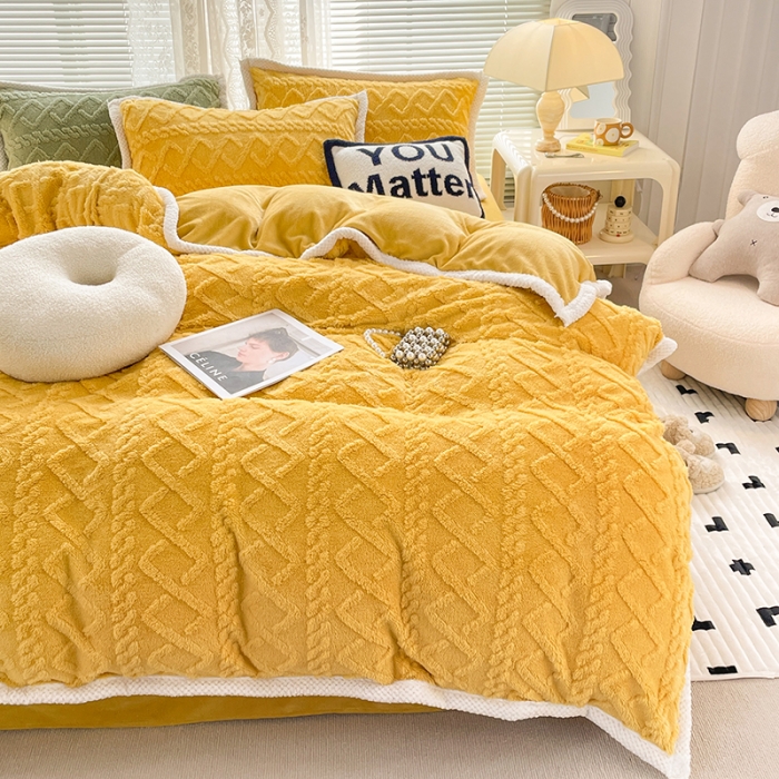 91家纺网 家纺一手货源 找家纺 贝拉梦 2023款高克重塔芙绒纯色素色牛奶绒四件套 塔芙姜黄