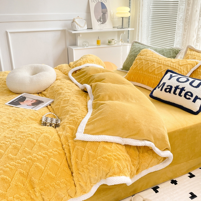 91家纺网 家纺一手货源 找家纺 贝拉梦 2023款高克重塔芙绒纯色素色牛奶绒四件套 塔芙姜黄