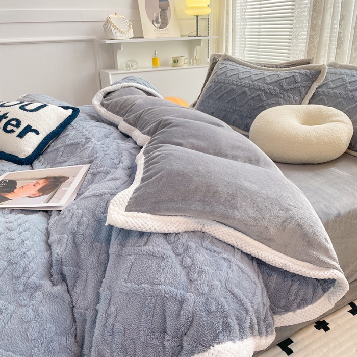 91家纺网 家纺一手货源 找家纺 贝拉梦 2023款高克重塔芙绒纯色素色牛奶绒四件套 塔芙蓝灰