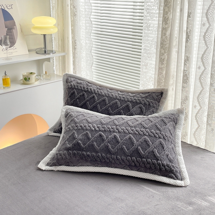 91家纺网 家纺一手货源 找家纺 贝拉梦 2023款高克重塔芙绒纯色素色牛奶绒四件套 塔芙深灰