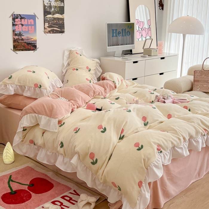 91家纺网 家纺一手货源 找家纺 昔可 2022新款花边牛奶绒四件套 粉嫩小郁金