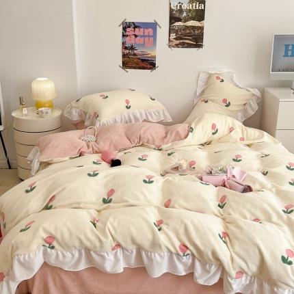 昔可 2022新款花边牛奶绒四件套 粉嫩小郁金