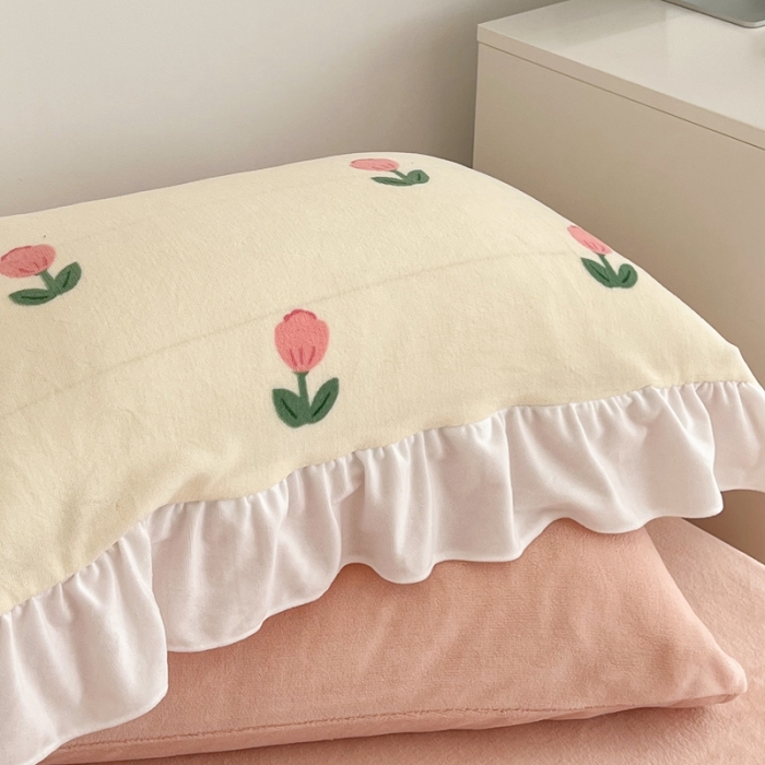 91家纺网 家纺一手货源 找家纺 昔可 2022新款花边牛奶绒四件套 粉嫩小郁金